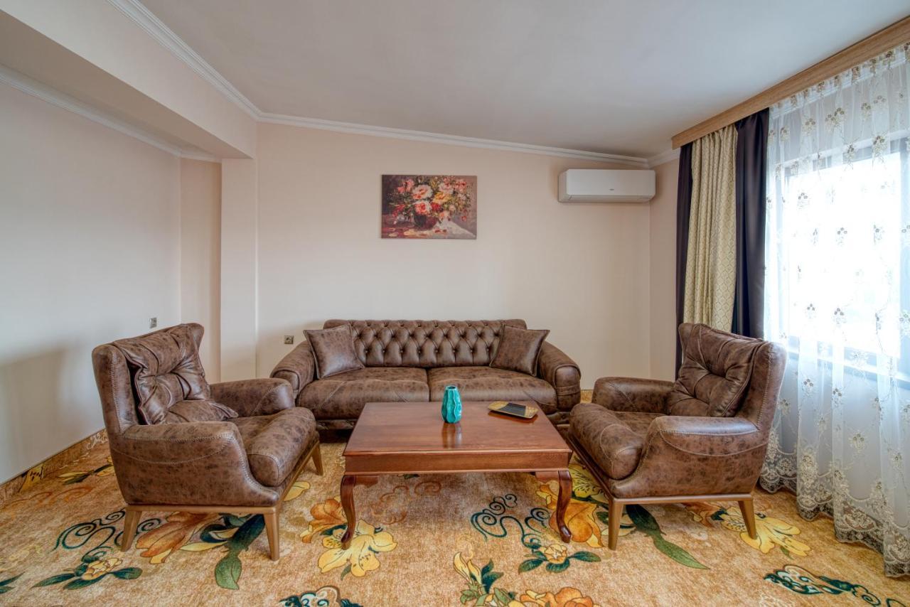 Residence Konstantina Palace Kazanlŭk Exterior foto